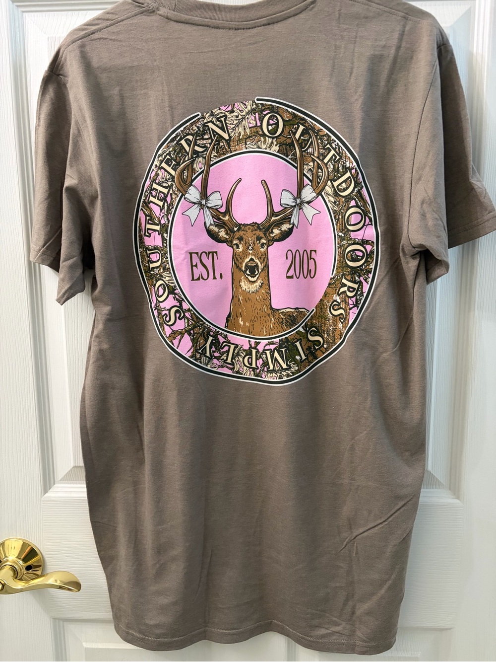 Simply Southern Taupe T-Shirt with Pink Deer Graphic Size M